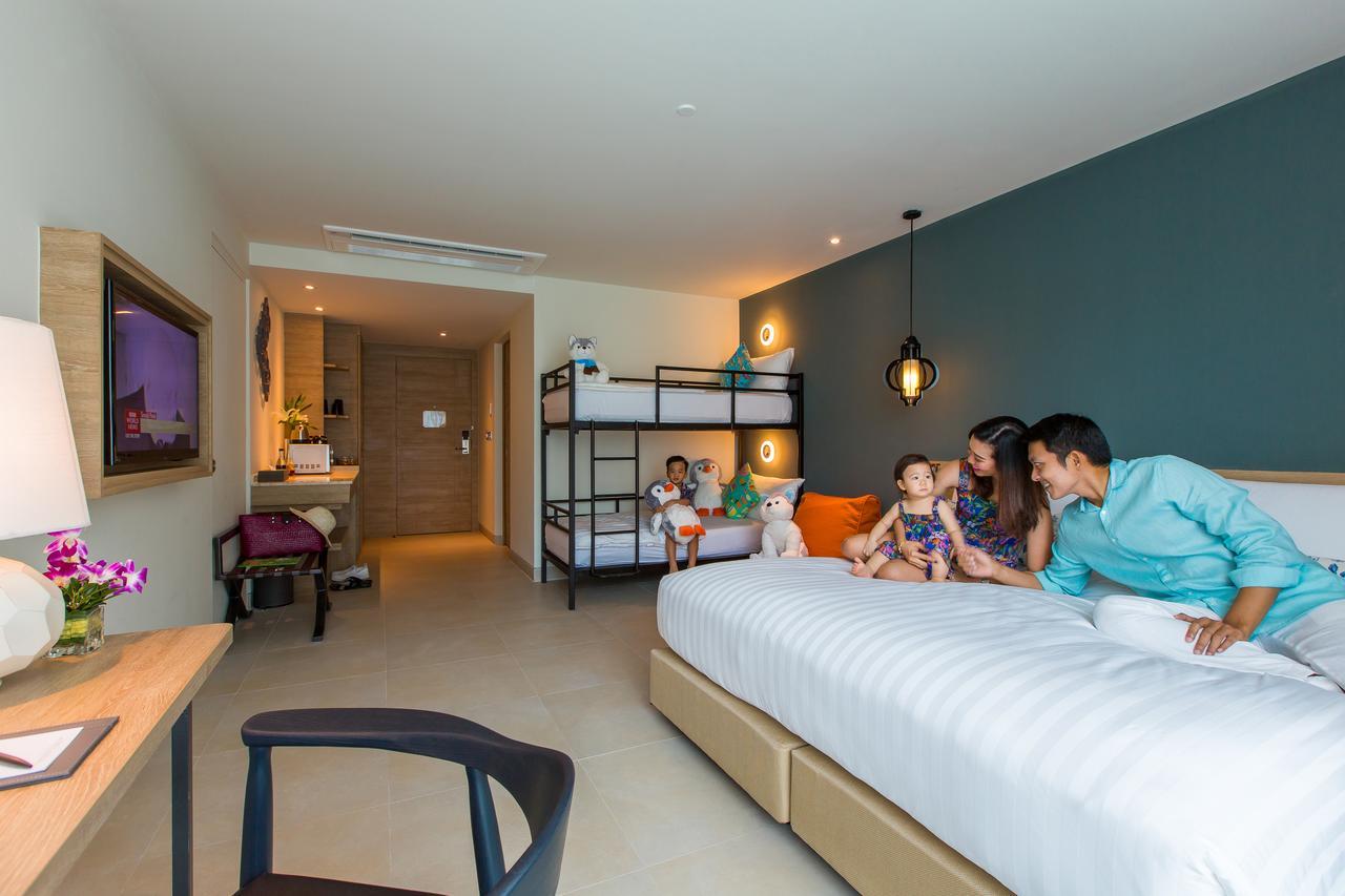 Fusion Suites Phuket Patong Exterior foto Family room at the hotel